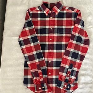 Merona long sleeved button down shirt. Size Small